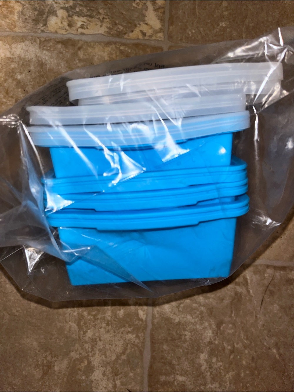NWT Zip Standing Silicone Food Storage Lids - White & Blue - Picture 4 of 7